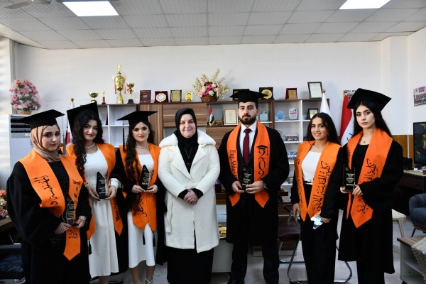 كلية الهندسة تكرّم نخبة من ...