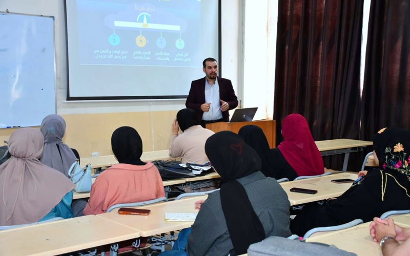 The Faculty of Science organizes an informational lecture on cyber extortion.