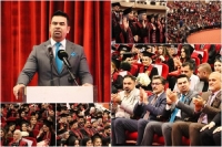 With the participation of the university president and a distinguished academic presence .. Graduates of the Faculty of nursing chant the medical oath in a solemn ceremony