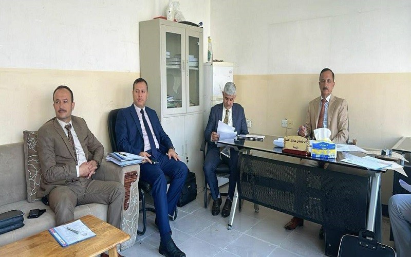 لجان مناقشة سمينارات طلبة ...