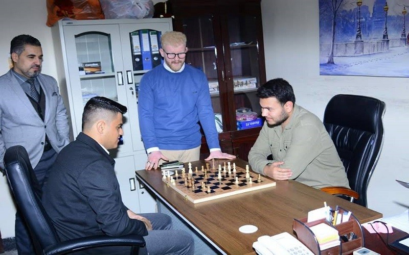 كلية القانون والعلوم ...