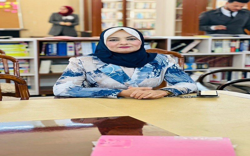 أساتذة كلية القانون ...