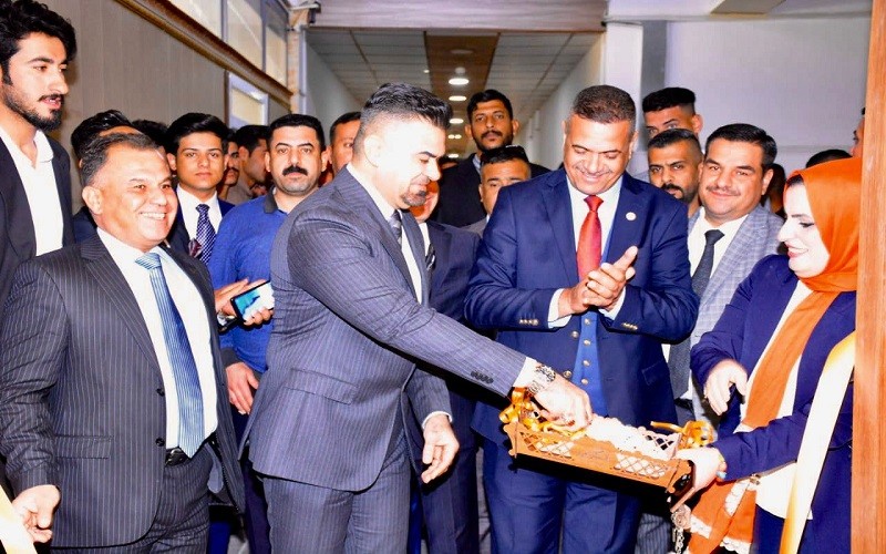 كلية القانون والعلوم ...