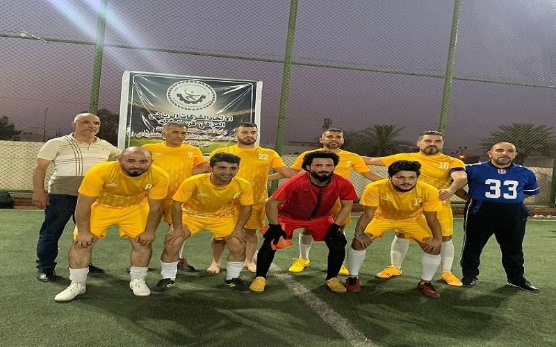 فريق كلية القانون والعلوم ...