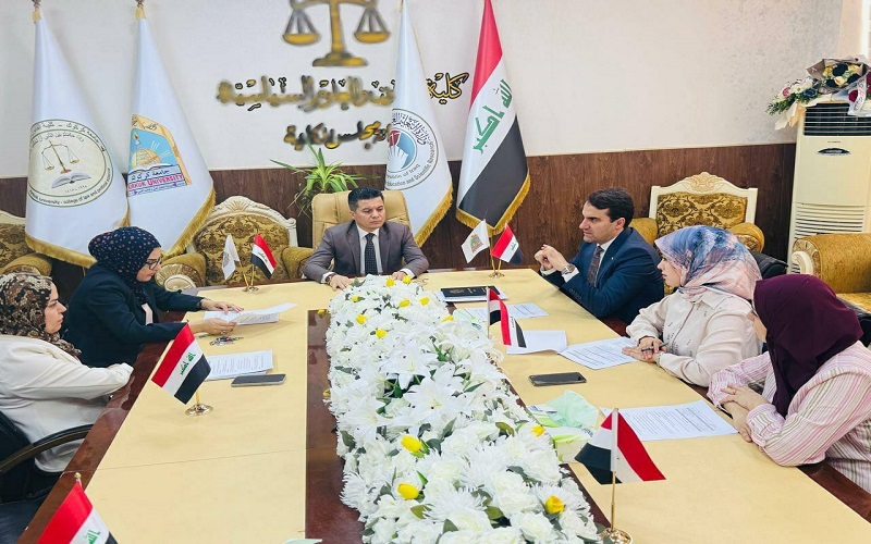 عميد كلية القانون والعلوم السياسية يجتمع مع وحدة الإرشاد النفسي والتوجيه التربوي