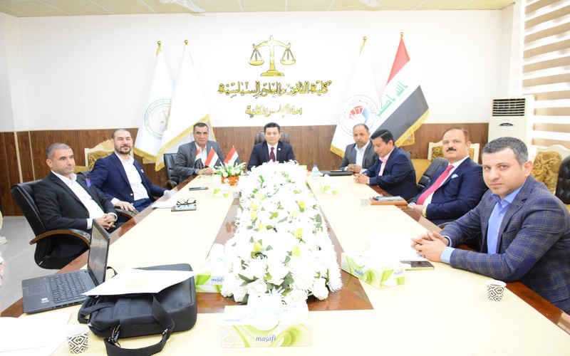 عميد كلية القانون والعلوم السياسية يجتمع مع المجلس العلمي لقسم العلوم السياسية