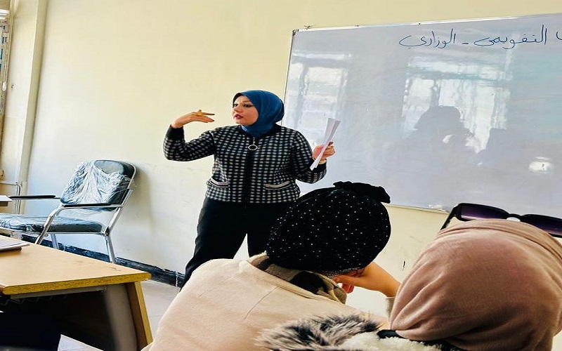 كلية القانون والعلوم السياسية تنظم ورشة عمل لطلبتها