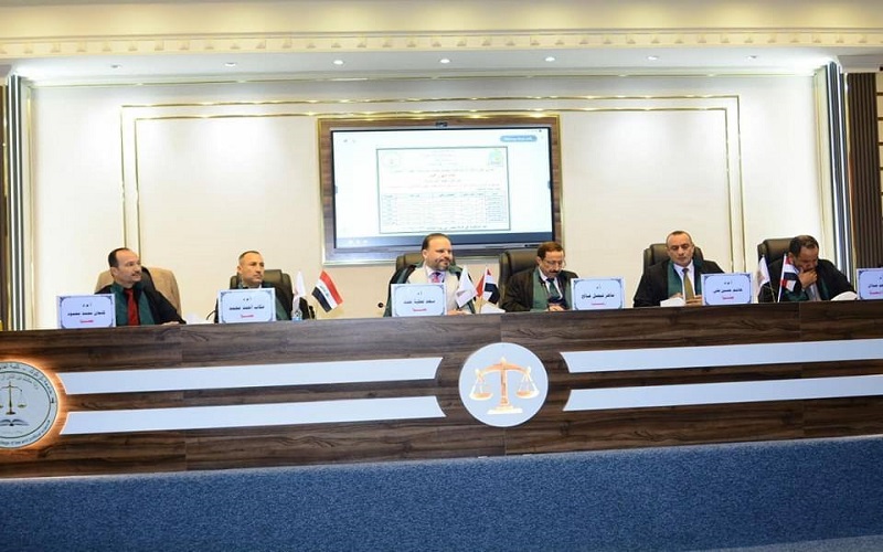 أطروحة دكتوراه في كلية القانون والعلوم السياسية تناقش توجهات المشرع الحديثة في ادارة مرافق الدولة بعلم الفلك الالكتروني