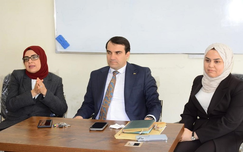 كلية القانون والعلوم السياسية تنظم محاضرة ارشادية لطلبتها