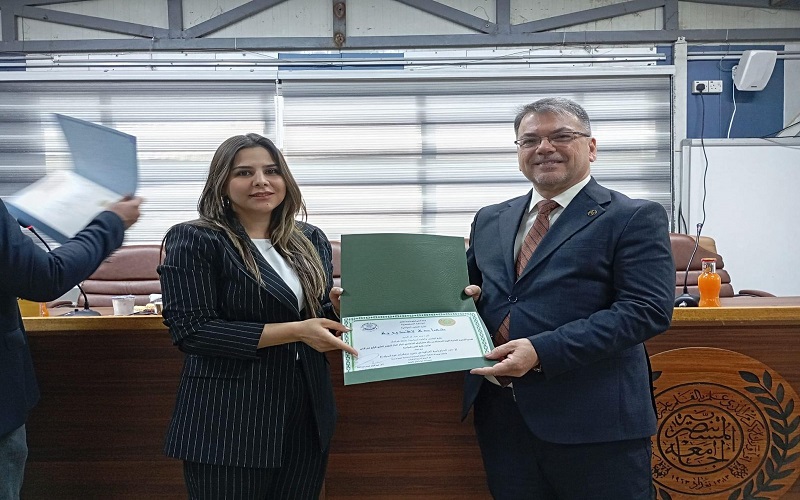 تدريسية من كلية القانون والعلوم السياسية تشارك في مؤتمر علمي دولي في كلية العلوم السياسية بالجامعة المستنصرية