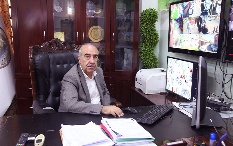 مشاركة عميد ...