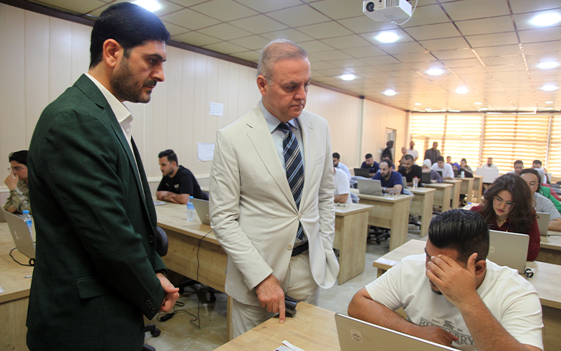 انطلاق الامتحان الوزاري التقويمي الشامل لطلبة المرحلة السادسة في كلية الطب للعام الدراسي 2024-2025