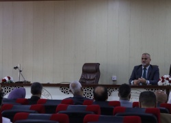 اجتماع السيد العميد مع السادة التدريسين في كلية التمريض