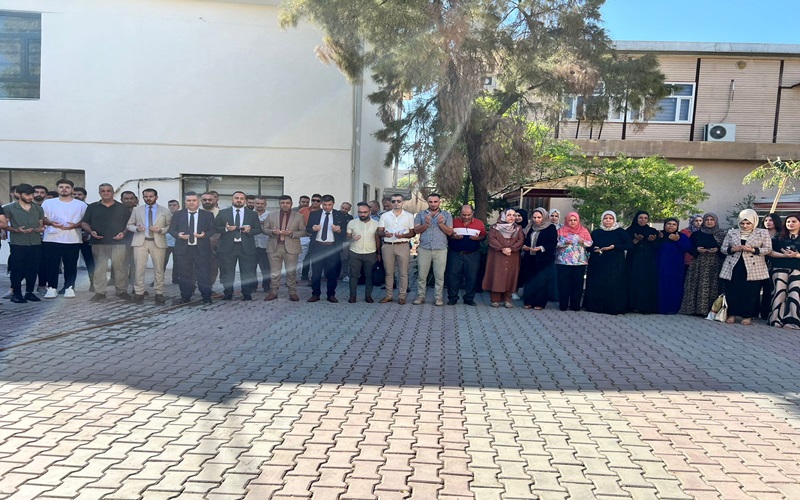 كلية التمريض تنظم وقفة حداد على روح شهيد المقاومة السيد حسن نصر الله رحمه الله