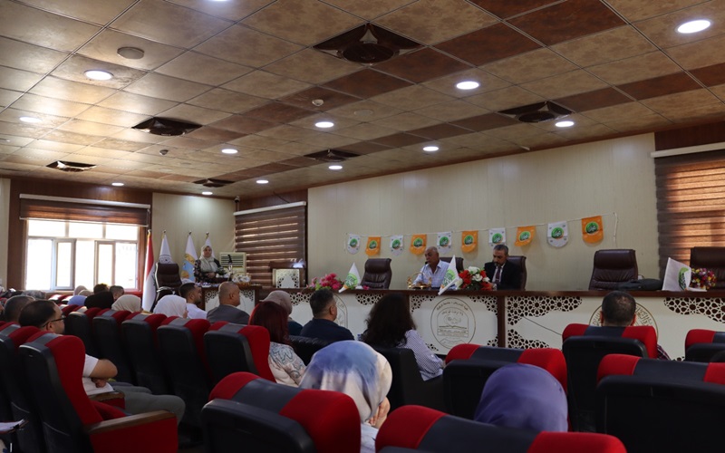 ندوة فكرية ثقافية بعنوان نقتدي بأخلاق رسول الامة 