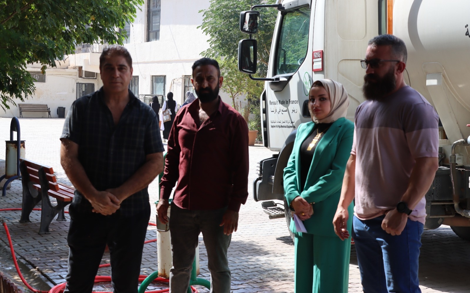 صيانة منظومة تصريف مياه الأمطار في كلية التمريض