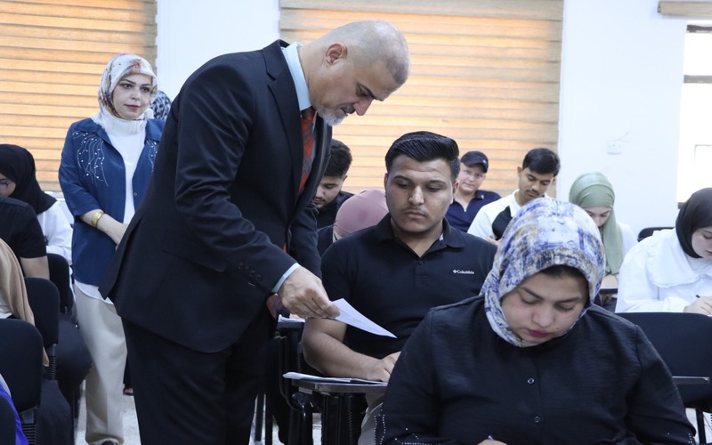 انطلاق الامتحانات النهائية لطلبة المرحلة الاولى في كلية التمريض