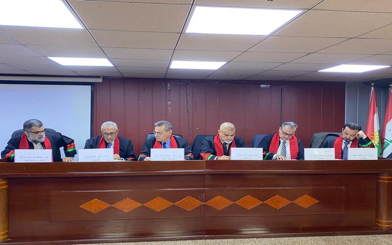 السيد عميد كلية التمريض يشارك في لجنة مناقشة اطروحة دكتوراه 