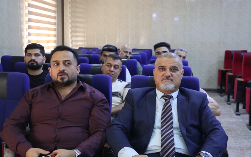 كلية التمريض تقيم ورشة عمل حول الالتزام بالتعليمات المعمول بيها من قبل اللجان الصيانة والمشتريات والمحروقات واللجان الاخرى لما لها من اثر ايجابي بالعمل المؤسسي