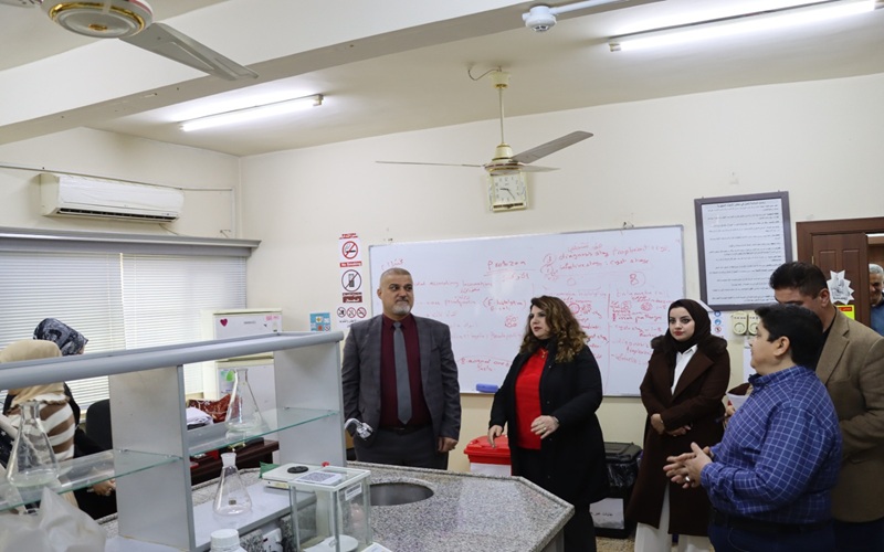 الجولة التفقدية للسيد عميد كلية التمريض داخل أروقة الكلية