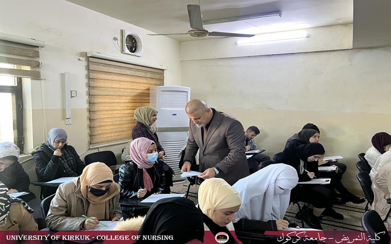 انطلاق الامتحانات النهائية للفصل الدراسي الاول لطلبة كلية التمريض