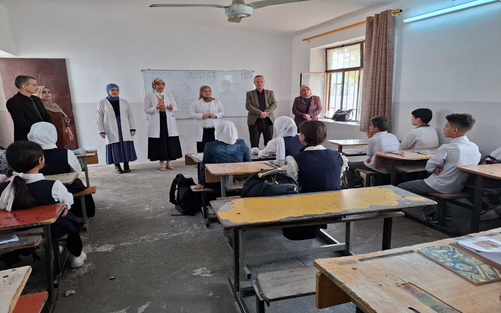 نشاط تطوعي طلابي الى مدرسة عبدالرحمن الناصر الابتدائية 