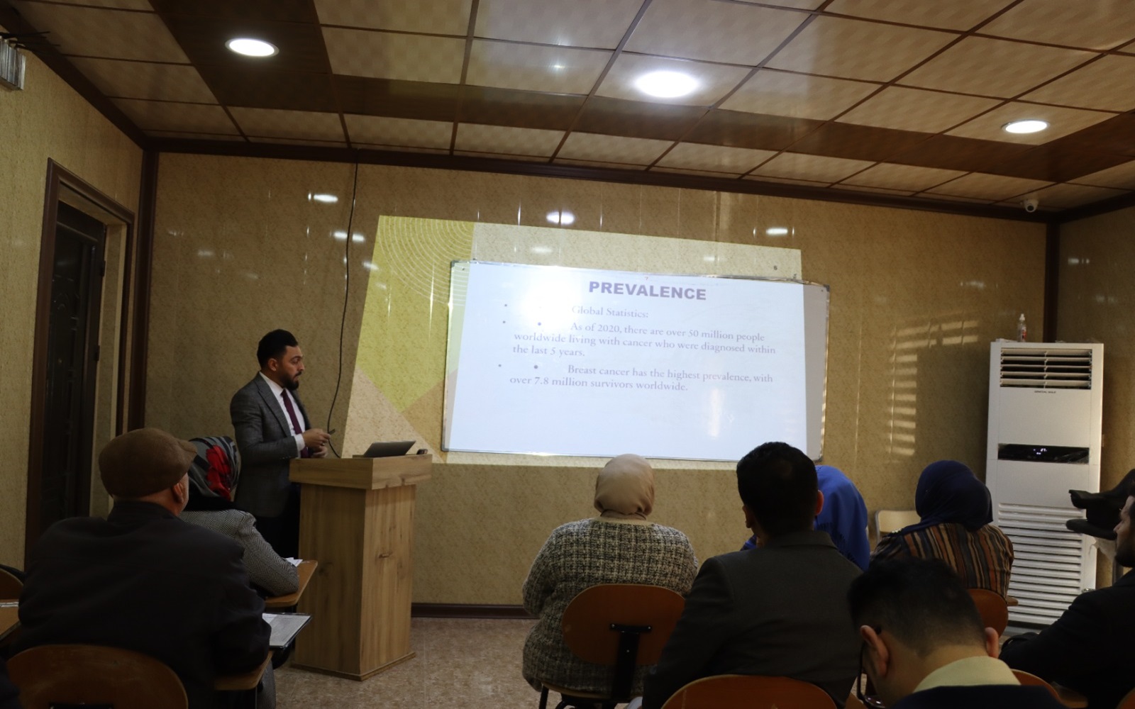 كلية التمريض تقيم ورشة عمل حول نسبة السرطان في مدينة كركوك من عام 2016 الى 2020