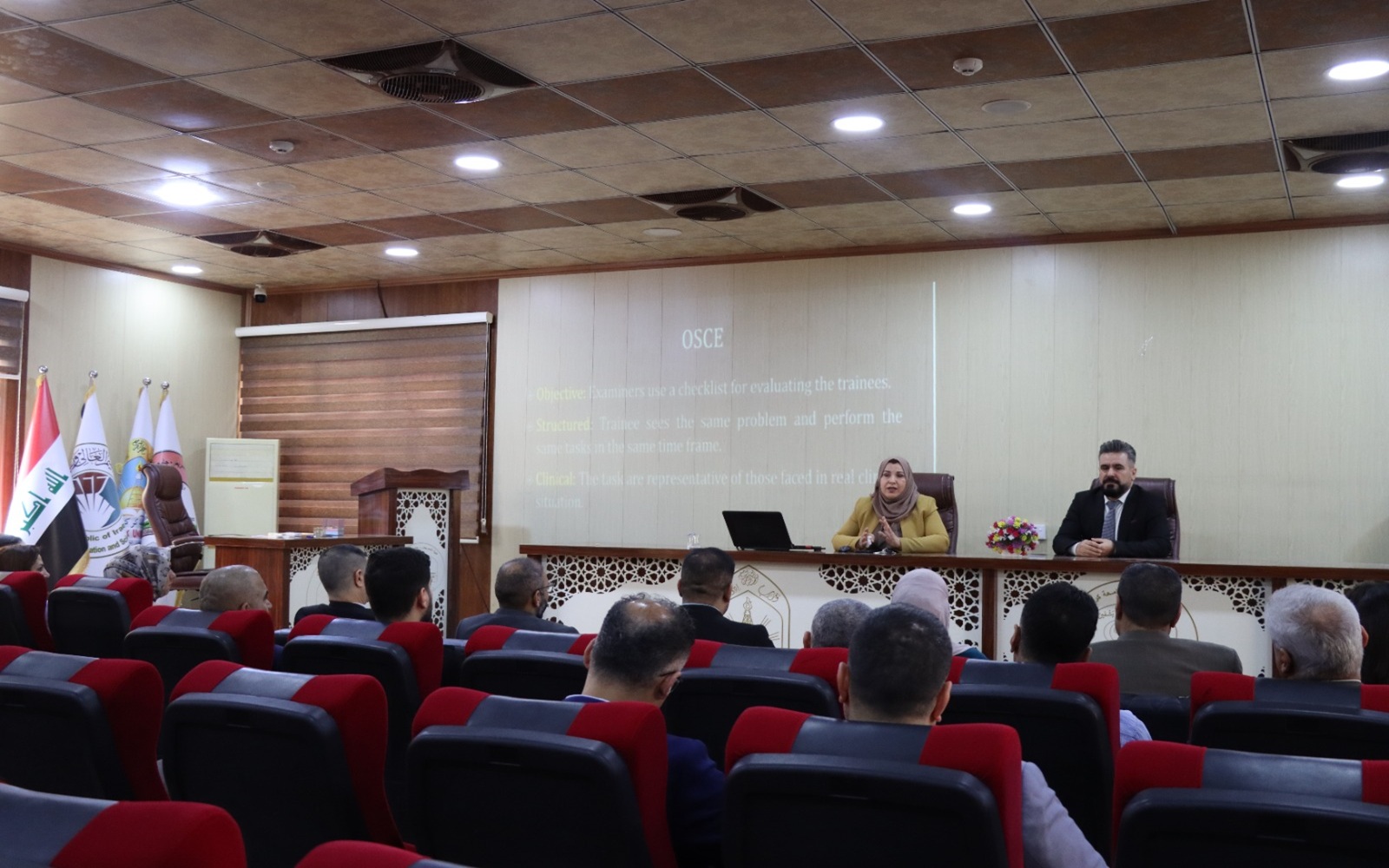 كلية التمريض تقيم حلقة دراسية حول تطبيق OSCE في الامتحانات العمليه لطلبة كلية التمريض