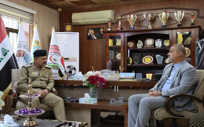                                                                 مدير حماية منشآت كركوك  يزور كلية التمريض