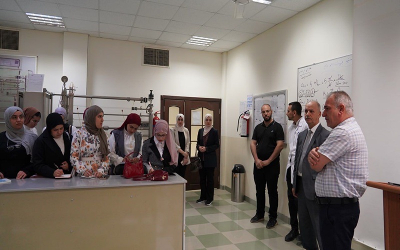 كلية التربية للعلوم الصرفة تقيم زيارة علمية الى معهد التدريب النفطي 