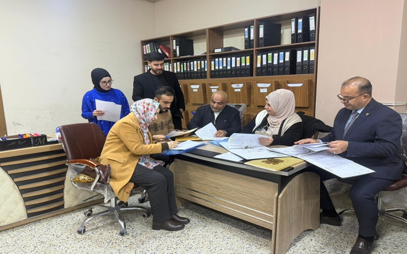 لجنة مركزية من رئاسة الجامعة تزور كلية التربية للعلوم الصرفة لتقييم شعبة التسجيل