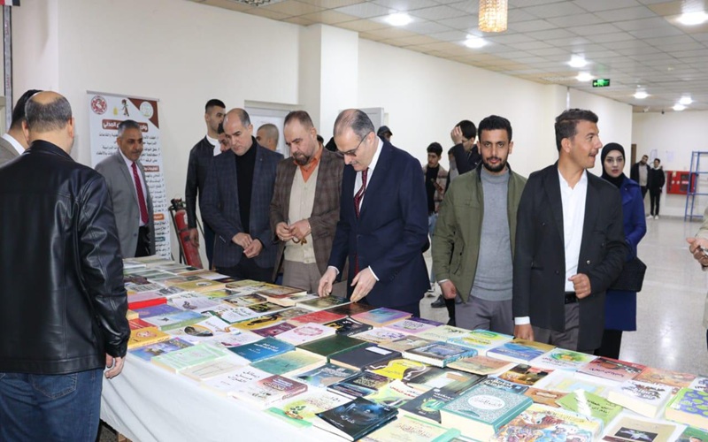 كلية التربية للعلوم الصرفة تقيم معرضًا للكتاب تزامنًا مع انطلاق مبادرة اقرأ