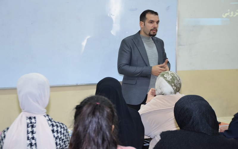 The Psychological Counseling and Educational Guidance Unit at the College of Science organizes an awareness-raising lecture on (electronic blackmail: causes and methods of prevention)
