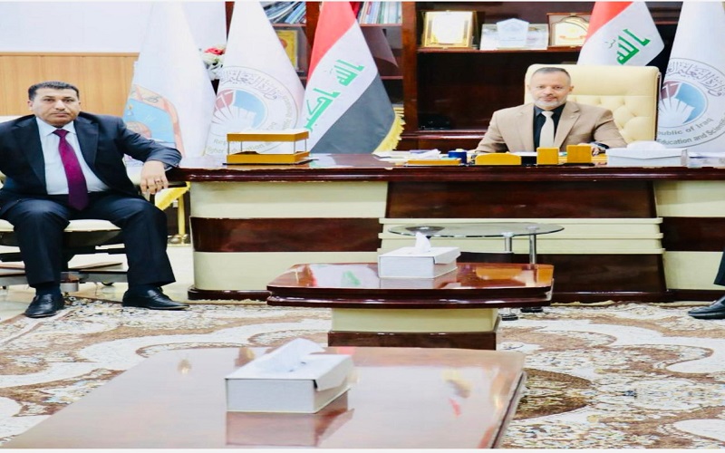 تهنئة عمادة كلية العلوم للسيد المساعد العلمي لجامعة كركوك بمناسبة تسنمه المنصب الجديد