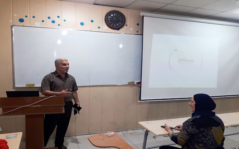 قسم الفيزياء في كلية العلوم - جامعة كركوك ينظم حلقة نقاشية عن تأثير الاشعة الكهرومغناطيسية وابراج الاتصالات على صحة الإنسان  