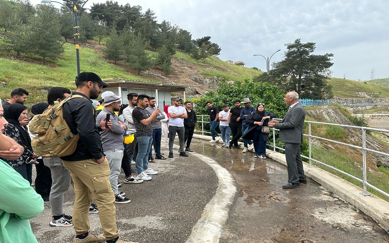 بدء الكورس العمل الحقلي لطلبة الجيولوجيا التطبيقية في كلية العلوم