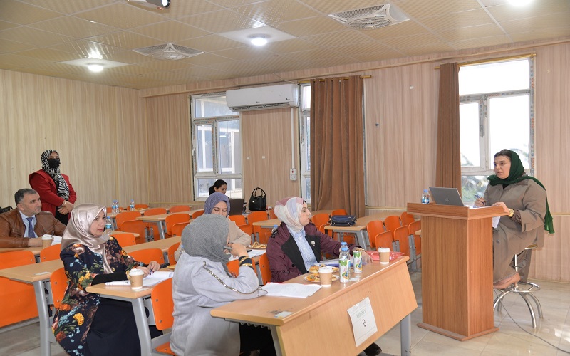 طلبة الدكتوراه في كلية العلوم يؤدون الامتحان الشفهي الشامل