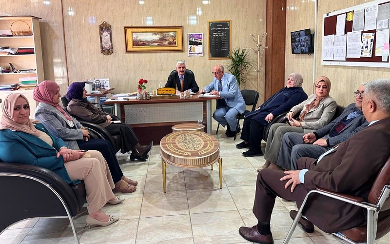 Head of the Chemistry Department Holds an Extended Meeting with the Scientific and Graduate Studies Committees