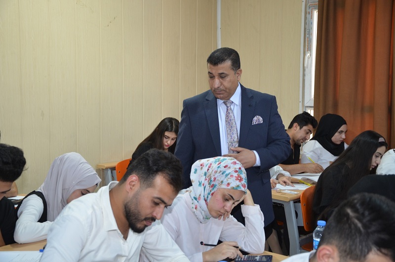 استمرار الامتحانات النهائية الحضورية لطلبة الدراسات الاولية  في اقسام كلية العلوم