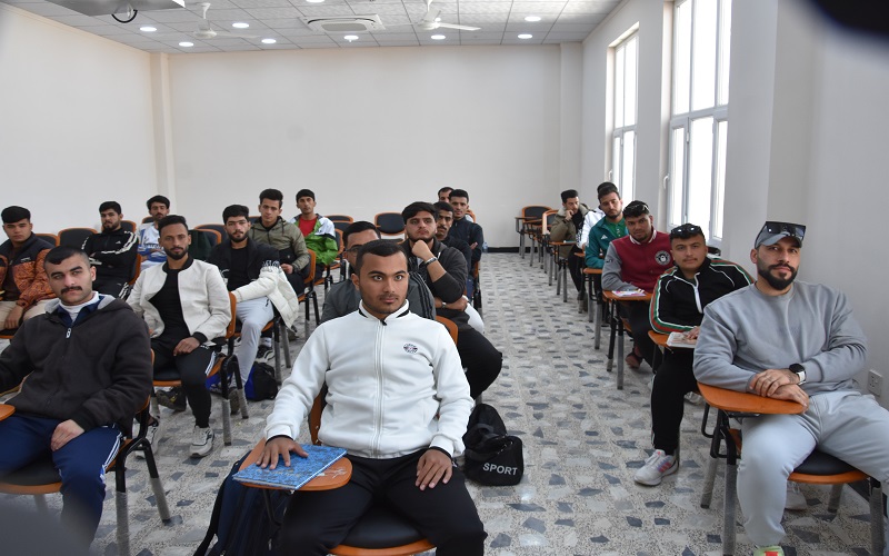 كلية التربية البدنية وعلوم الرياضة تنظم ورشة عمل توعوية عن الاقلاع التدريجي للتدخين والتحذير من مخاطره