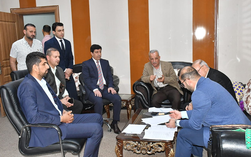 اختيار تدريسي في كلية التربية البدنية وعلوم الرياضة عضواً في لجنة وزارية