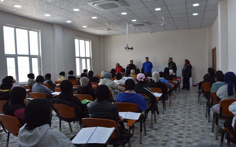 كلية التربية البدنية وعلوم الرياضة تنظم ورشة عمل علمية عن اساليب التدريس الحديثة 