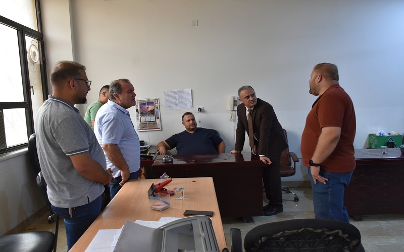 عميد كلية التربية البدنية وعلوم الرياضة يتفقد سير عمل الملاعب ونسب الانجاز في مبنى الكلية الجديد