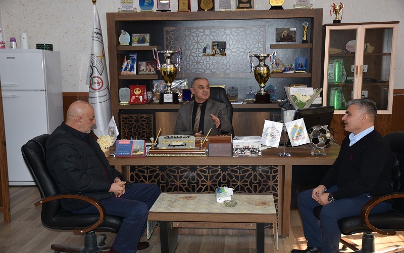 كلية التربية البدنية وعلوم الرياضة تنهي اعمال الملاعب الرياضية 