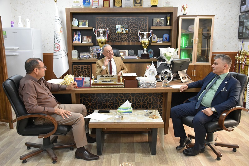 The College of Physical Education and Sports Sciences holds a meeting of the College Council