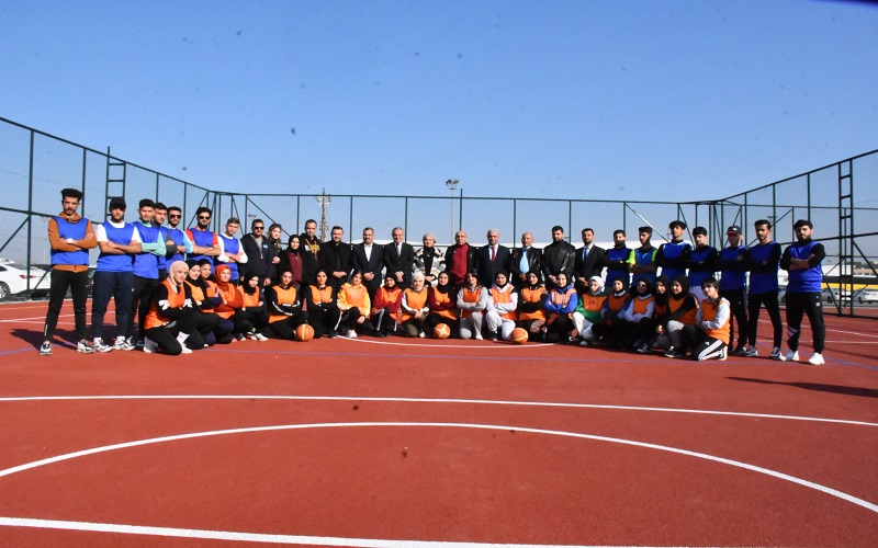 رئيس جامعة كركوك  يفتتح الملاعب الرياضية في مبنى كلية التربية البدنية وعلوم الرياضة الجديد 