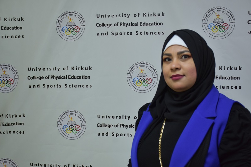 lecturer at the College of Physical Education and Sports Sciences participates in a teaching methods course in Erbil