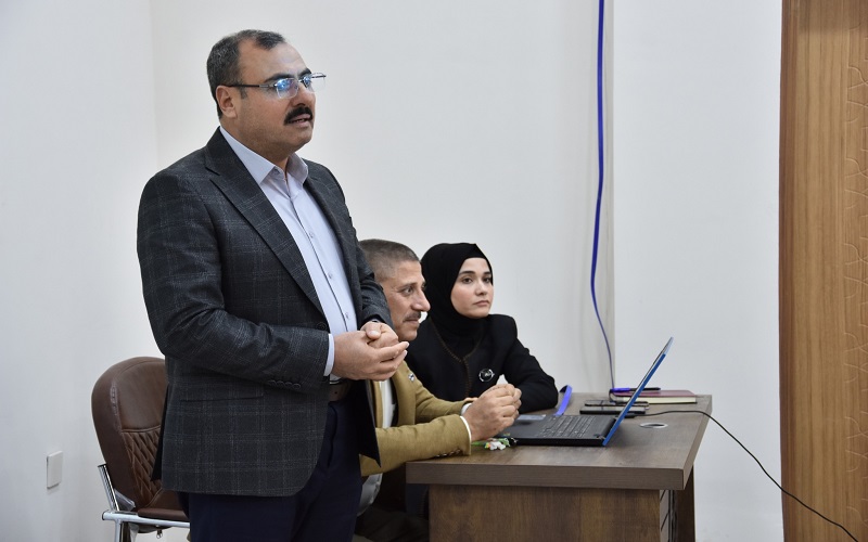 كلية التربية البدنية وعلوم الرياضة تنظم ورشة عمل علمية