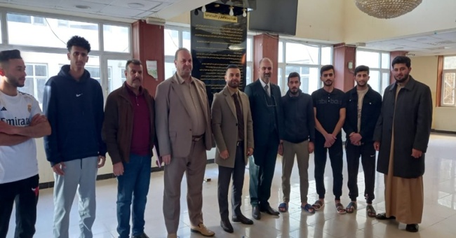 عميد كلية علوم الحاسوب وتكنولوجيا المعلومات يتفقد الأقسام الداخلية