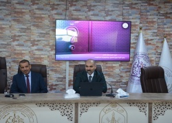 عميد كلية علوم الحاسوب وتكنولوجيا المعلومات يلتقي بطلبة المرحلة الأولى